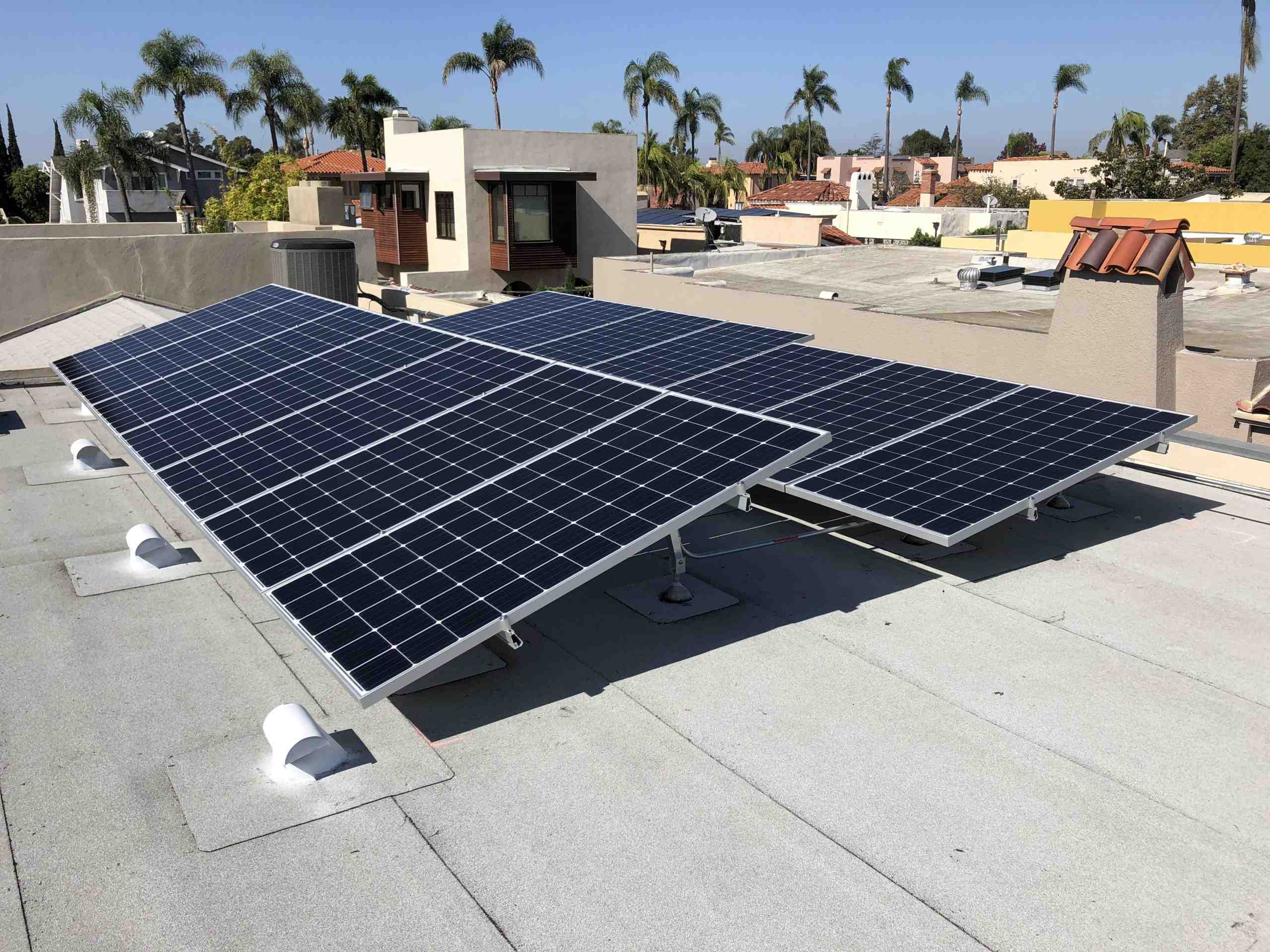 Can you get free solar panels in California?