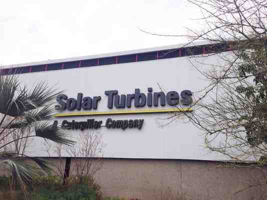 How many employees does Solar Turbines have?