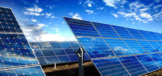 How many solar parks are in India?