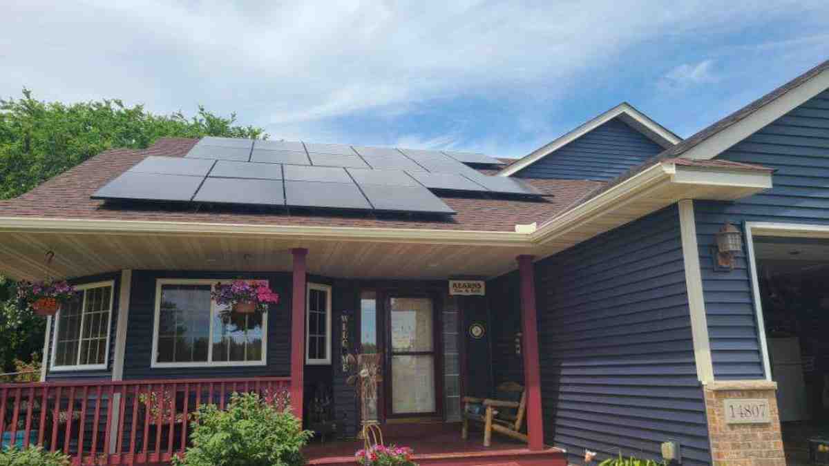 How much does solar panels cost?