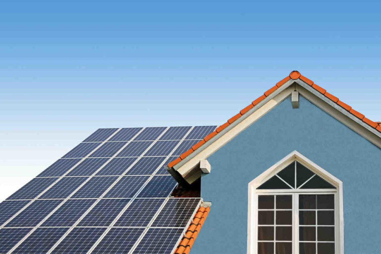 How solar energy works in homes ?