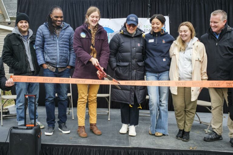 Wellington Heights Community Church unveils solar panels, battery storage