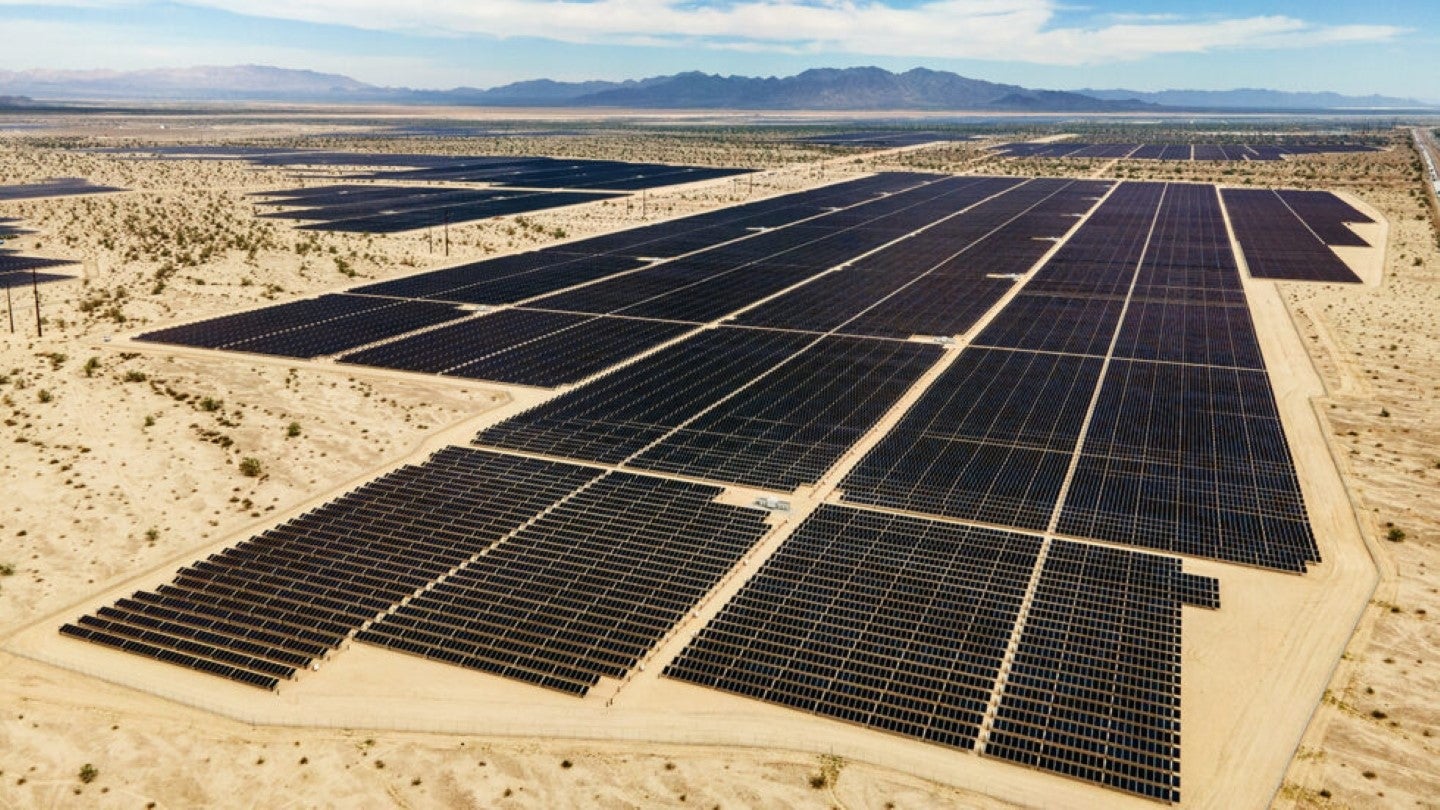 Intersect's 679MW US solar-storage project begins operations