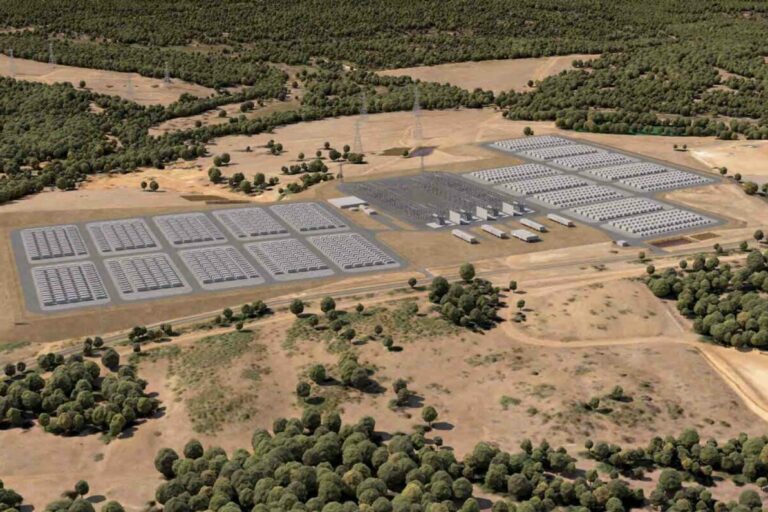 Planning approval given for Australia's biggest battery to soak up solar and replace coal