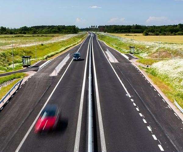 Solar panels over highways could significantly cut emissions and boost road safety