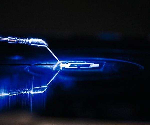 NUS team boosts durability of vapor deposited perovskite silicon tandem solar cells