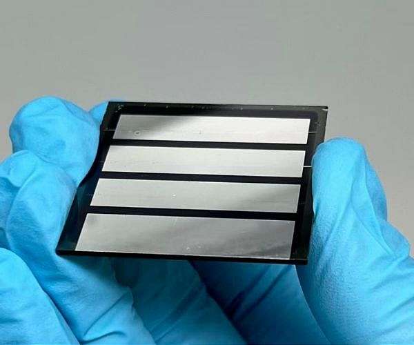 Engineered ligands deliver durable high efficiency perovskite solar cells